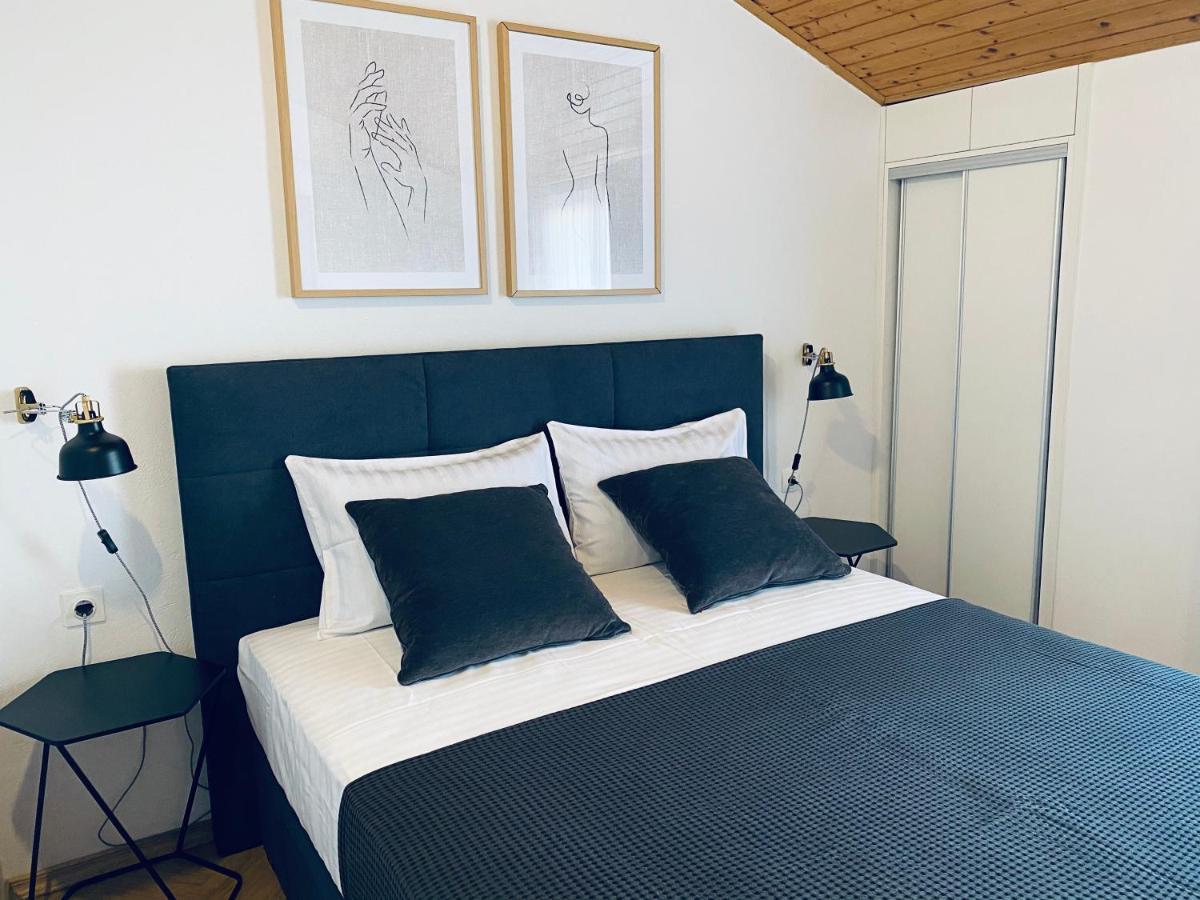 Cirjak Apartments Biograd Na Moru Exterior photo